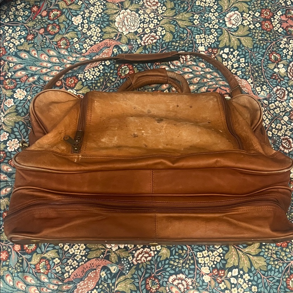Vintage Boulder Ridge Tan Leather Duffel Bag